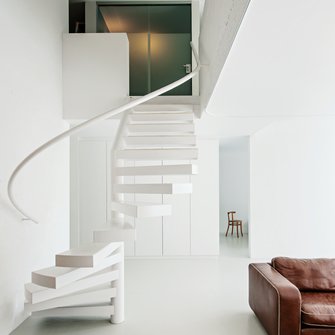 Vopseaua de interior de înaltă calitate, Aviva Home-Weiß Plus, asigură o climă confortabilă a spațiului, lipsită de substanțe poluante. | © ADLER | Herta Hurnaus
